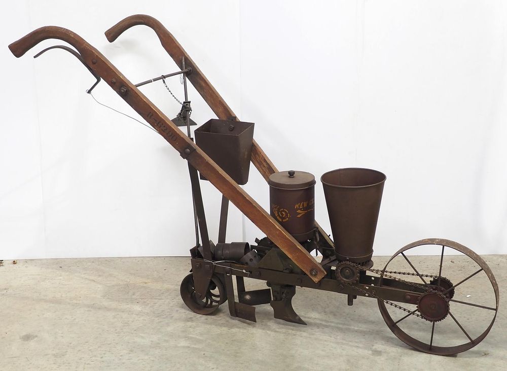 Lot 364: New Columbia seed planter & fertilizer applicator