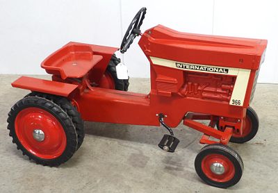 International 966 pedal tractor with duals and fenders, 23"x36"x25"H