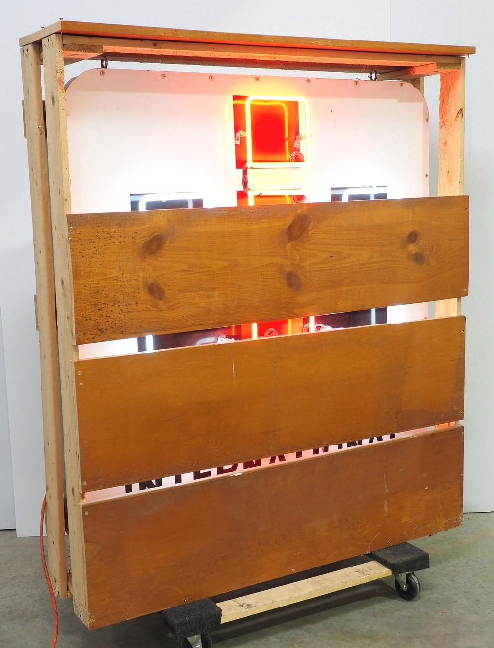 Lot 229: International Harvester 'IH' logo neon sign
