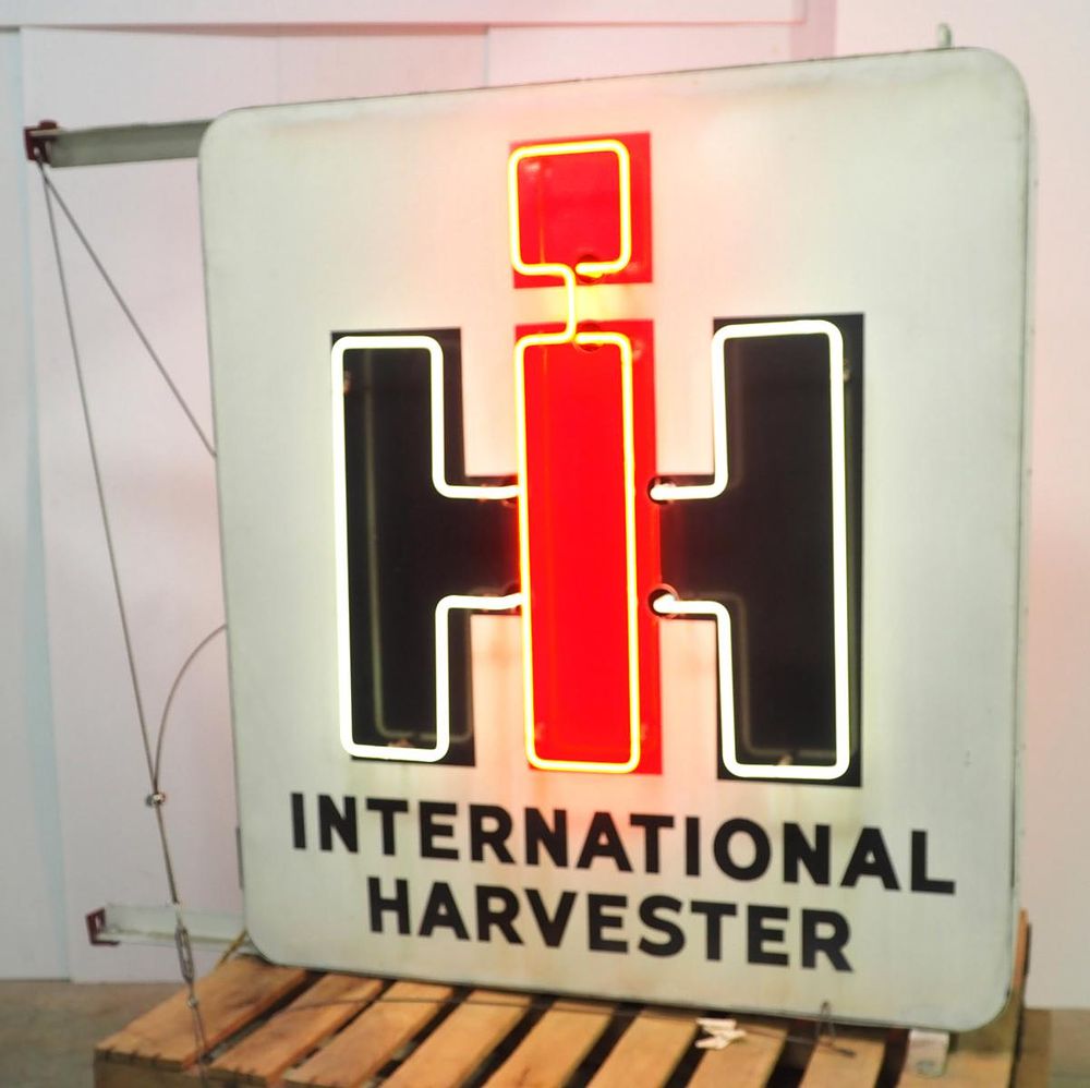 Lot 256: International Harvester 'IH' logo neon sign
