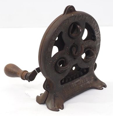 New Era Rope Machine rope maker. Tabletop cast iron New Era Rope Machine hand-crank rope maker 