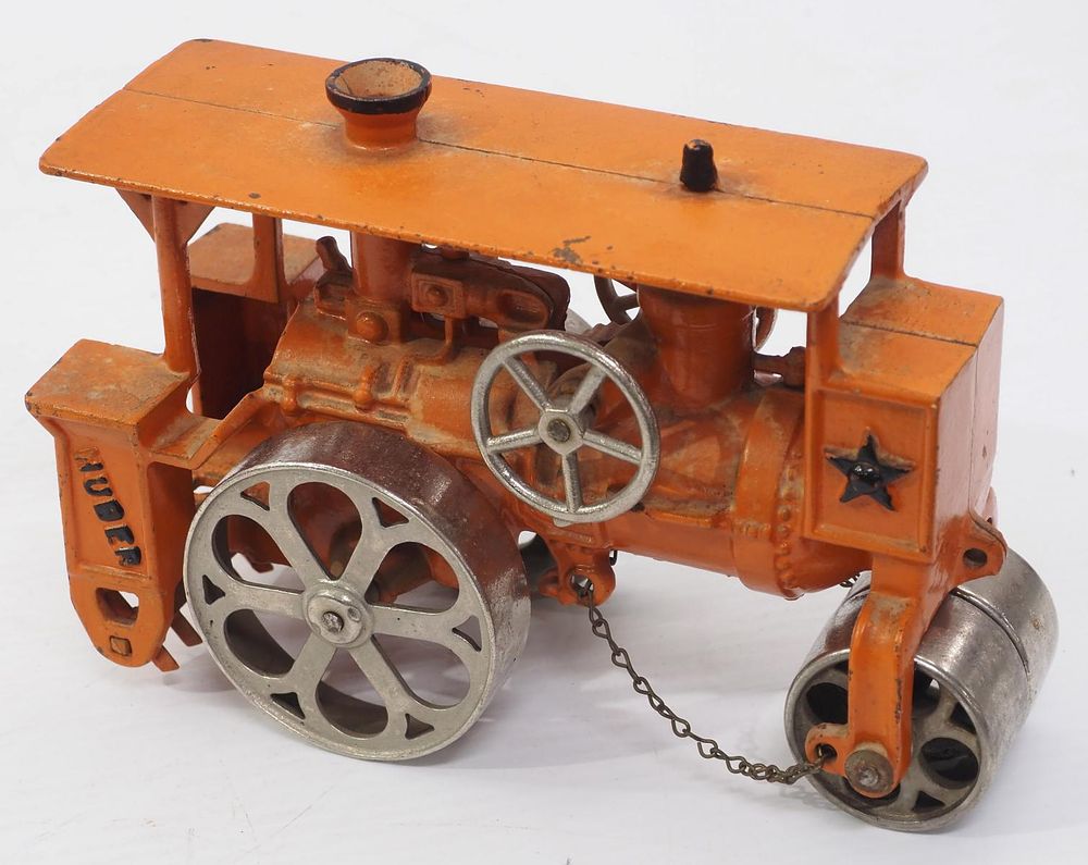Lot 397: Huber Land Roller cast iron toy