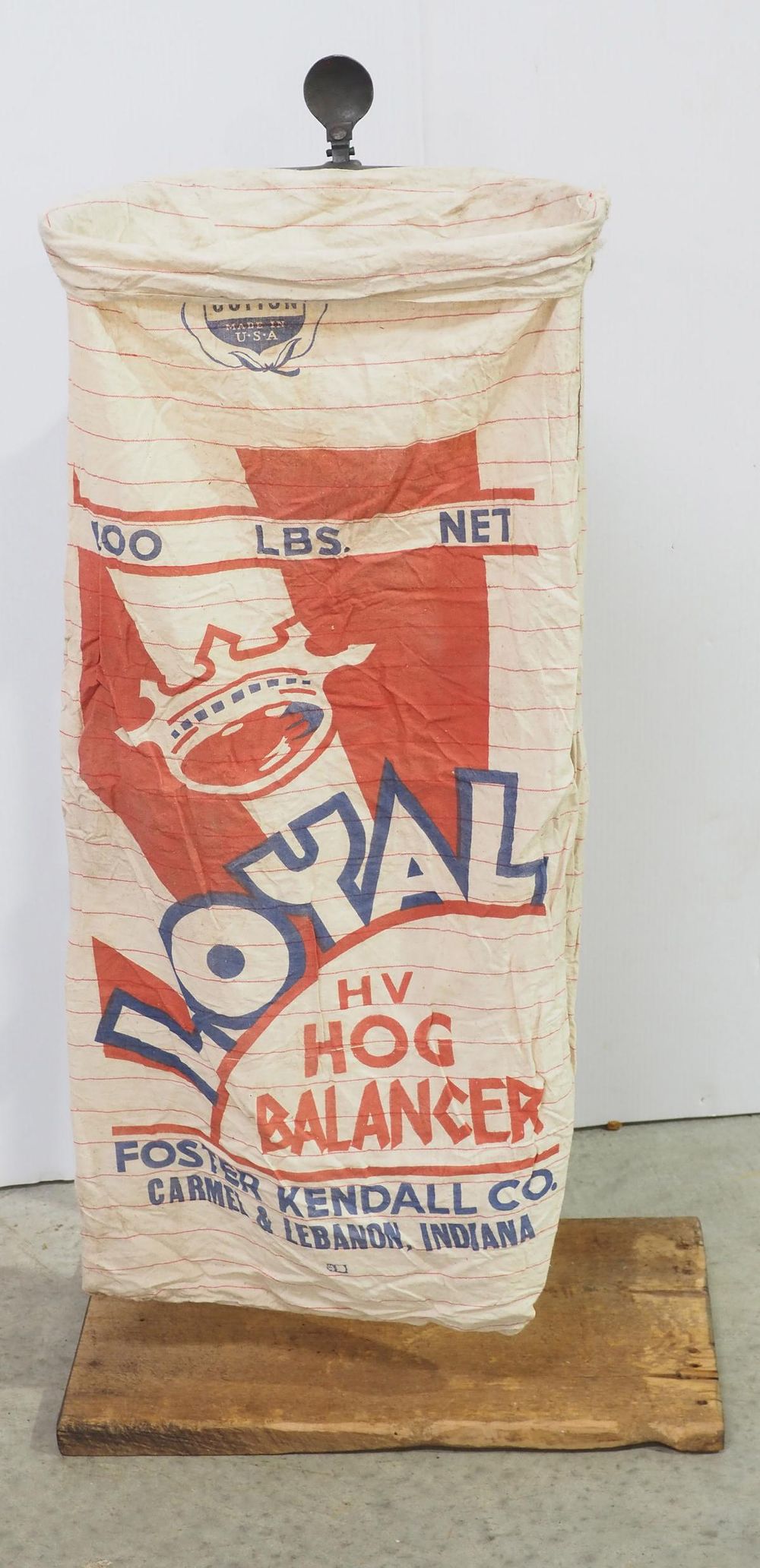 Lot 789: Unusual floor-mount feed bag holder