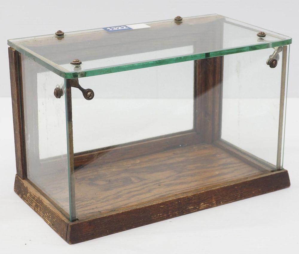 Lot 1322: Wood & glass display case