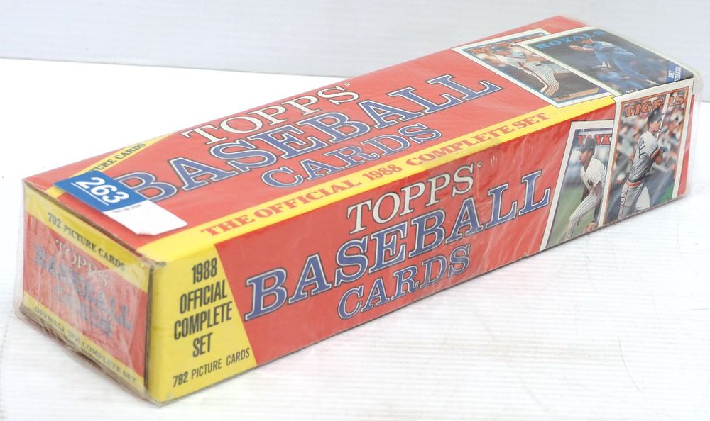 Lot 263: 1988 Topps Baseball Cards complete set