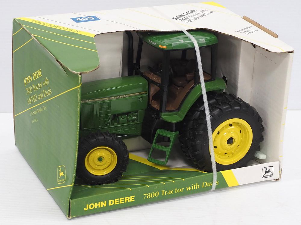 Lot 405: Ertl John Deere 7800