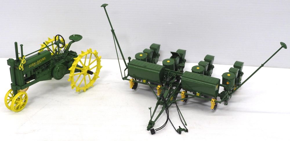 Lot 429: Ertl John Deere GP and John Deere planter, both Precision