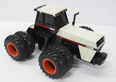 Ertl Case IH 4994, 2007 Dealer Edition. 1/16 scale Ertl Case IH 4994, 2007 Dealer Edition