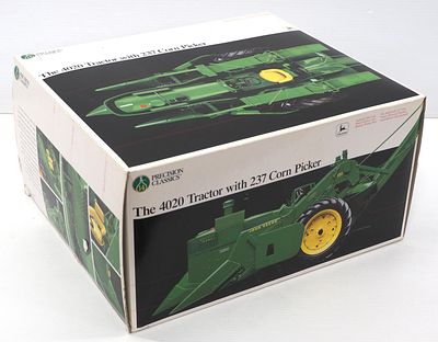 Ertl John Deere 4020 with 237 Picker. 1/16 scale Ertl John Deere 4020 with 237 Picker, Precision 