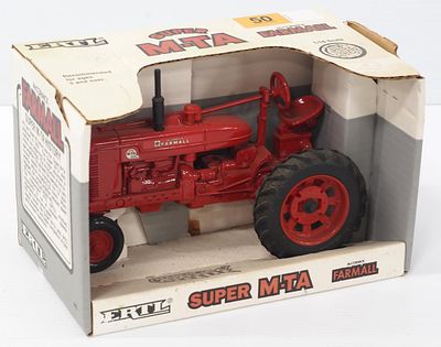 Ertl Farmall Super M-TA. 1/16 scale Ertl Farmall Super M-TA - NIB Condition NIB