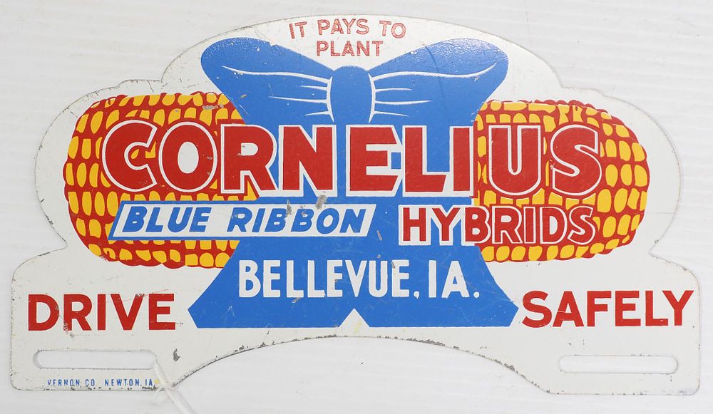 Lot 812: Cornelius Blue Ribbon Hybrids topper