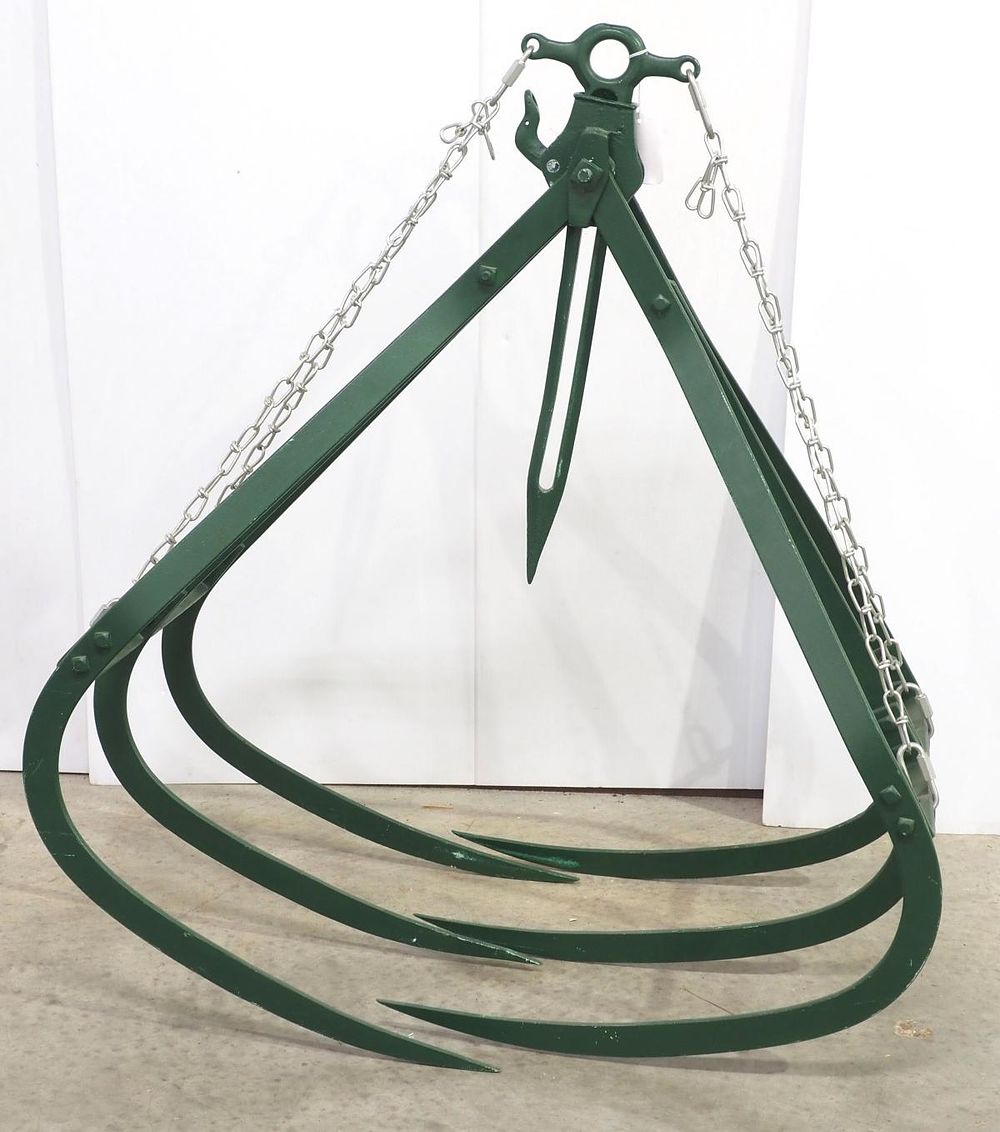 Lot 886: 3-tine loose hay fork
