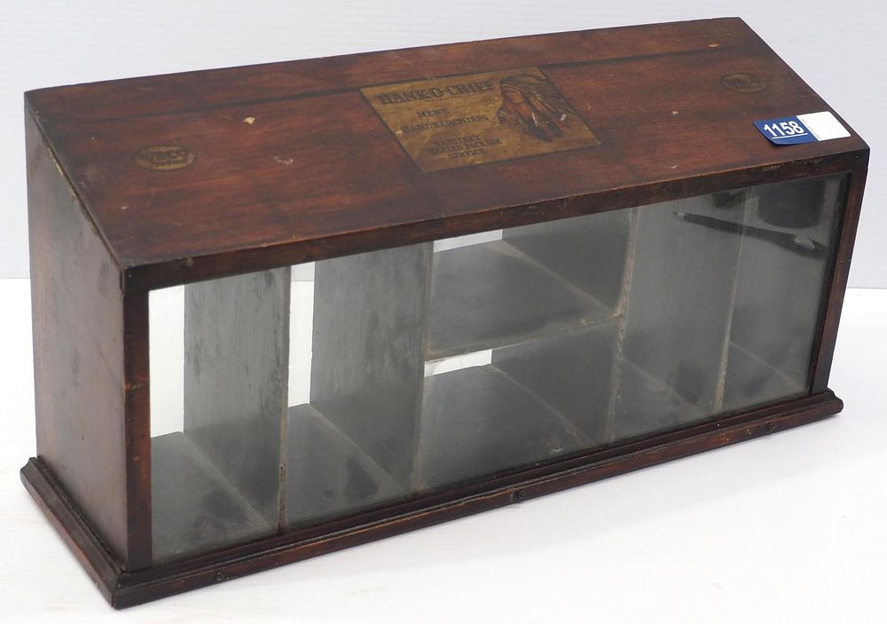 Lot 1158: Hank-O-Chief store counter display case