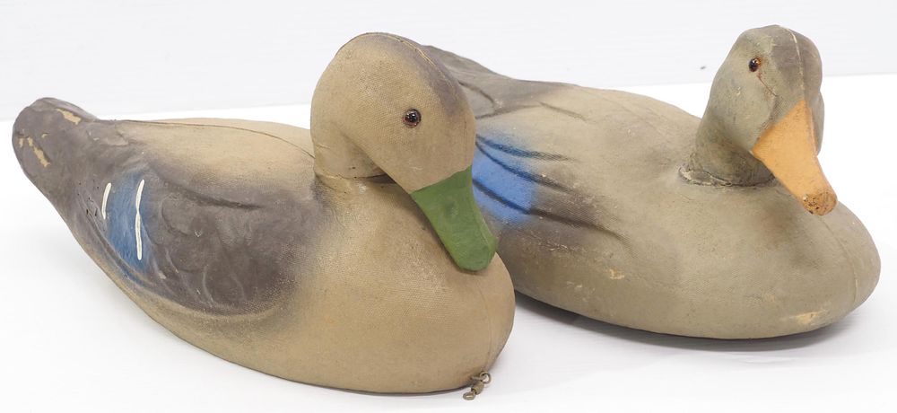Lot 1211: (2) 1940's duck decoys