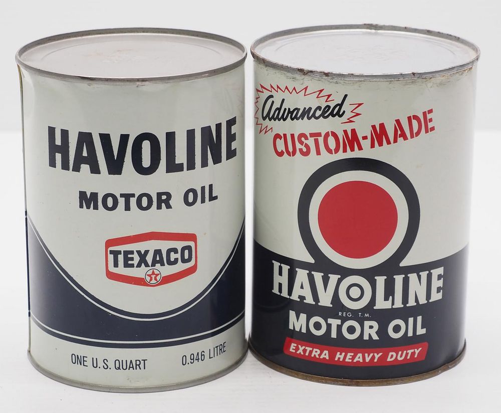 Lot 157: (2) 1-quart Havoline motor oil cans