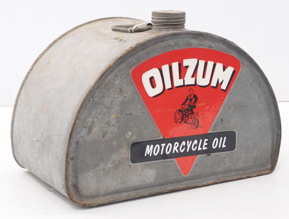 Lot 200: Woolwine tin jug with Oilzum sticker