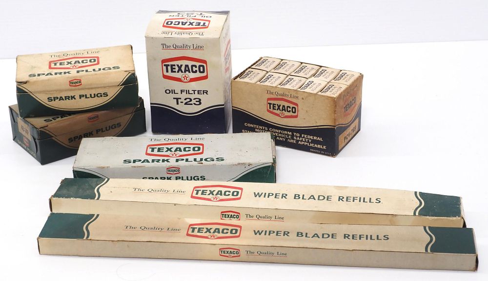 Lot 433: (16) NOS Assorted Texaco replacement parts