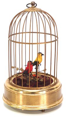 Linden Key-wind Automaton Music Box with Birds. Linden Key-Wind Automaton Music Box of Feathered 