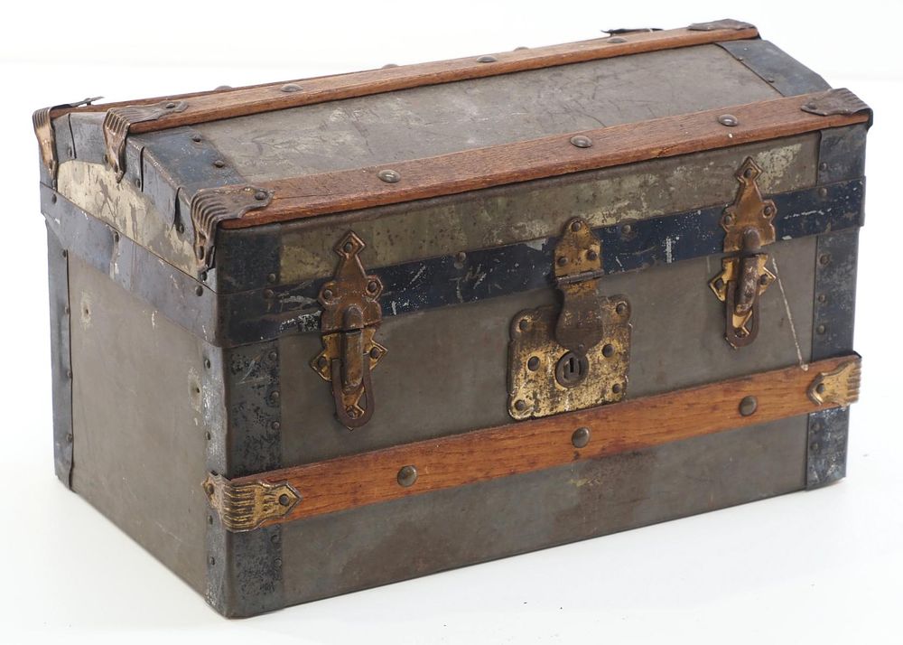 Lot 282: Miniature wooden toy chest trunk