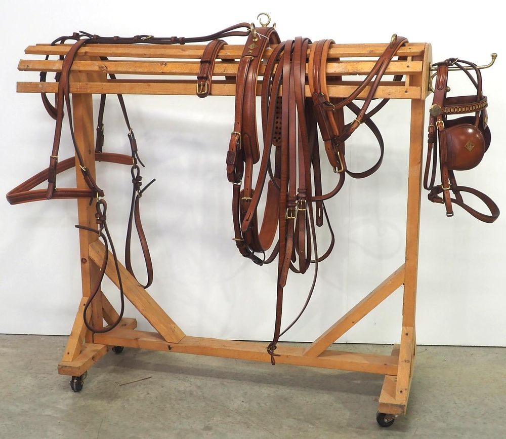 Lot 302: Freedman single breast collar russet harness