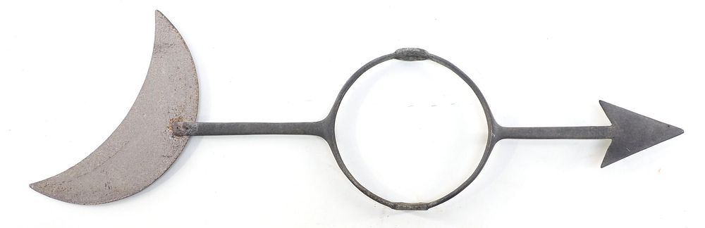 Lot 662: Shinn Crescent Moon Ball weathervane arrow