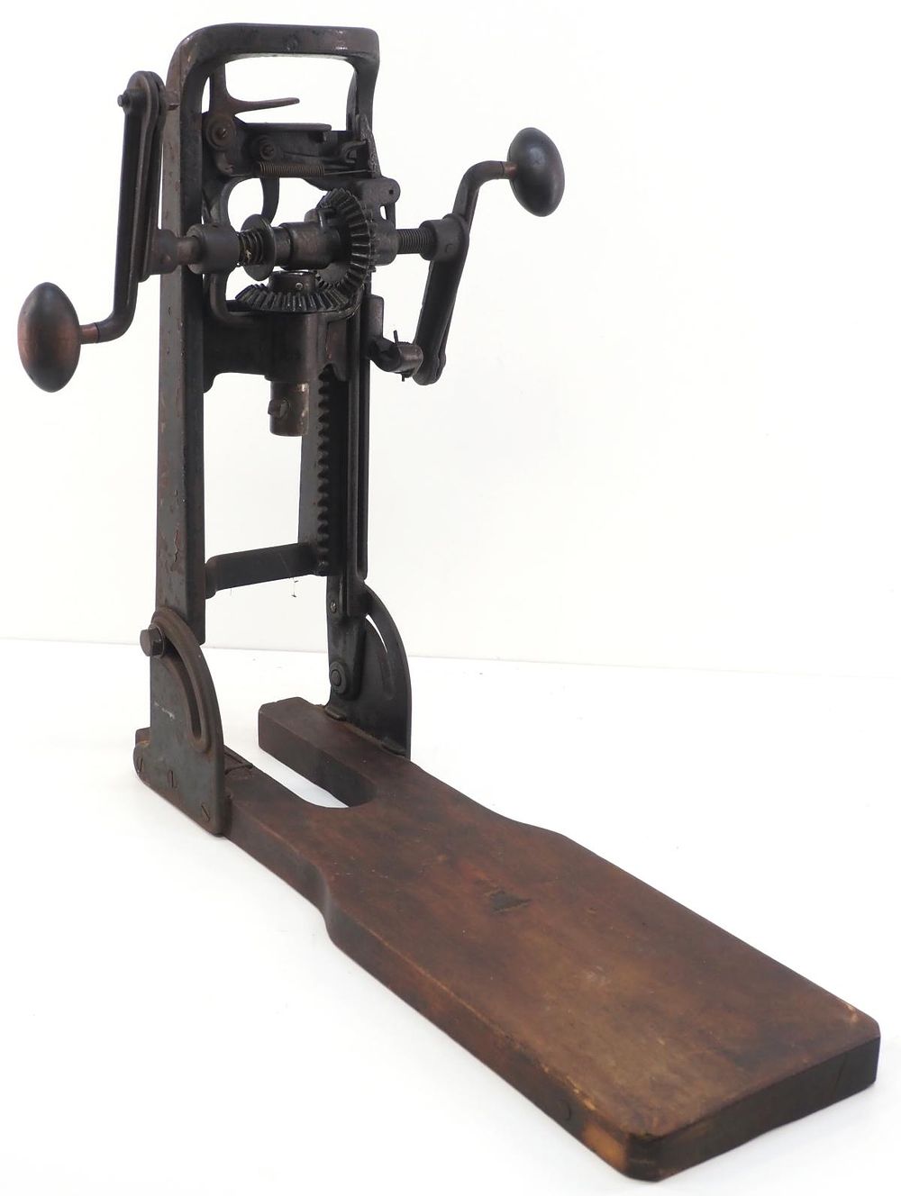 Lot 743: Early hand-crank barn beam drill