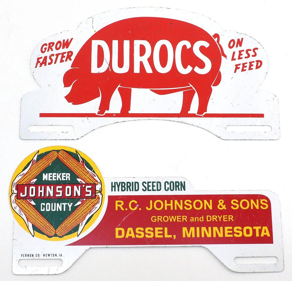 Lot 821: Meeker Johnsons Hybrid & Duroc Hogs plate toppers
