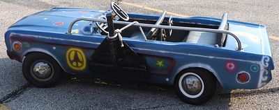 Mustang 4-passenger carnival ride car, fiberglass body, 80"L x 32"W - Fair * * NOT ELIGIBLE FOR 