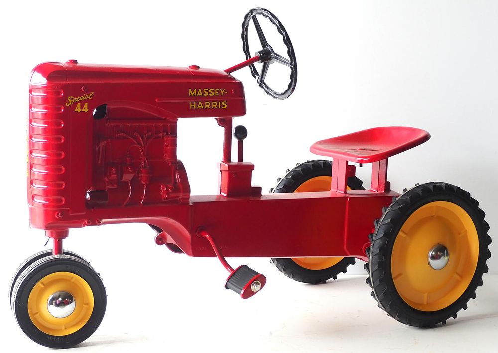 Lot 283: Eska Massey Harris Special 44 pedal tractor