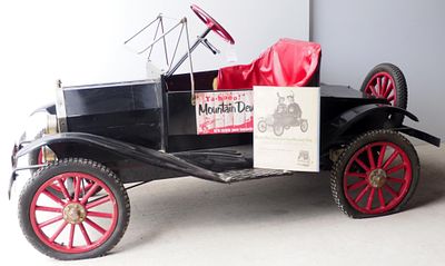 Gas powered Mini-Lizzie parade car. Mini-Kars Inc. gas powered Mini-Lizzie parade car, was a 