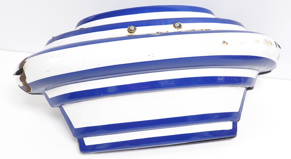 Lot 381: Standard Oil porcelain boat for large sign, RARE!