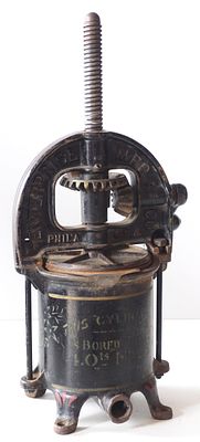 Enterprise No.25 4-quart cast iron sausage stuffer