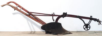 Oliver combination walking plow * * NOT ELIGIBLE FOR IN-HOUSE SHIPPING. Please contact the 