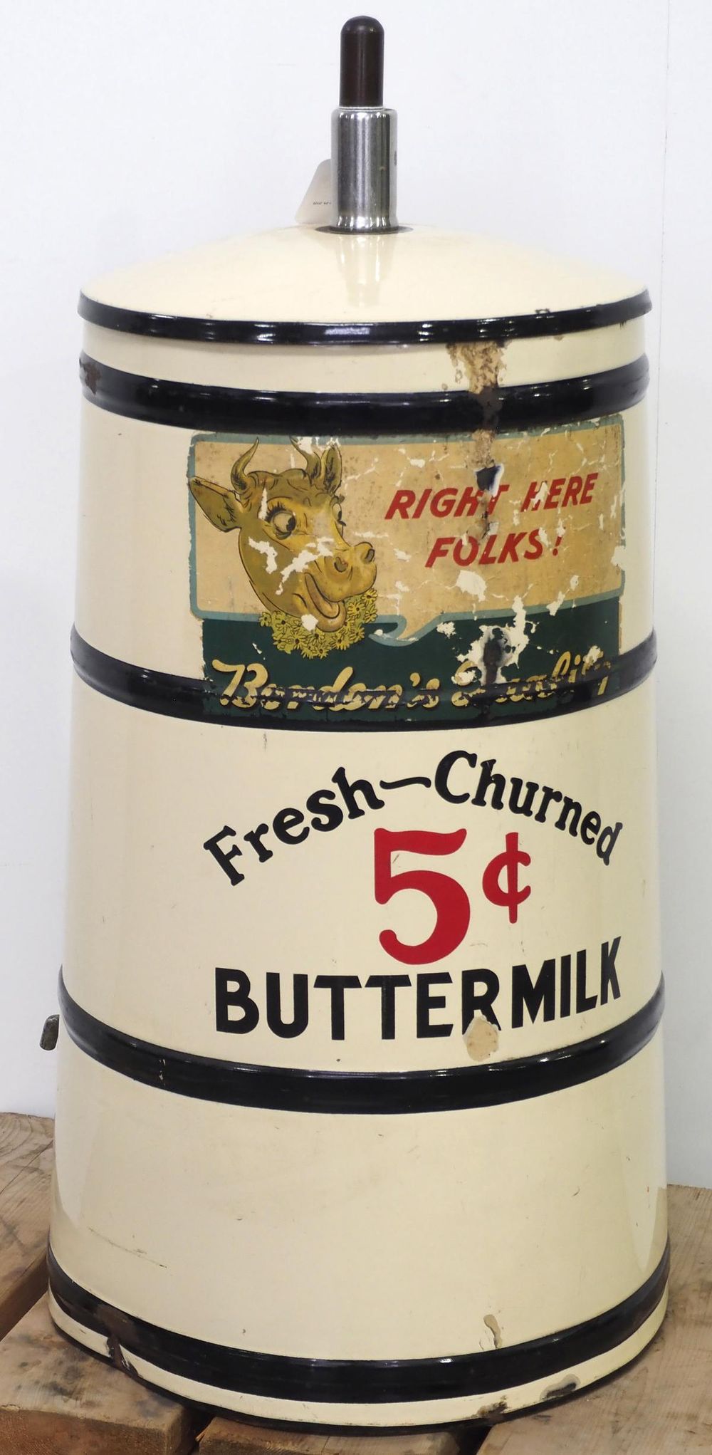 Lot 208: Large insulated buttermilk churn