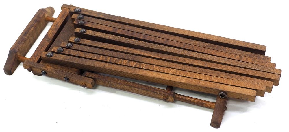 Lot 287: Salesman sample wooden clothes drying rack