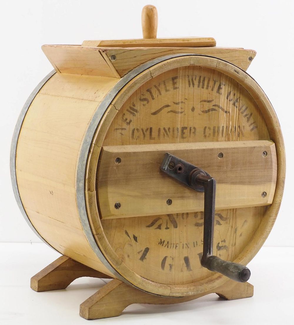 Lot 343: New Style White Cedar No.2 butter churn