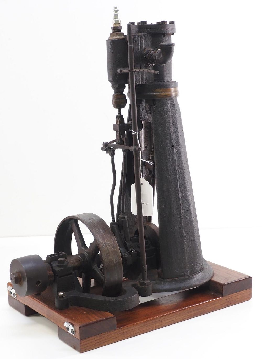 Lot 365: Model steam engine