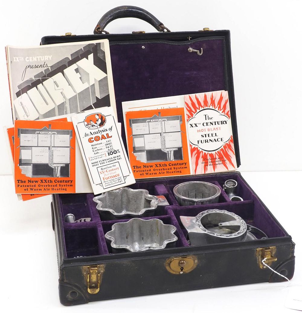 Lot 396: Case for salesman sample XXth Century Furnace