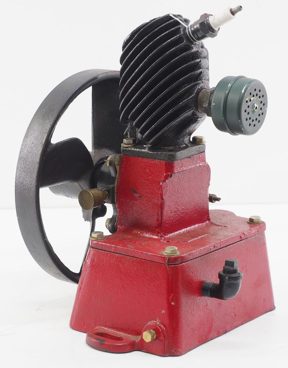 Lot 403: Maytag 1-cylinder engine