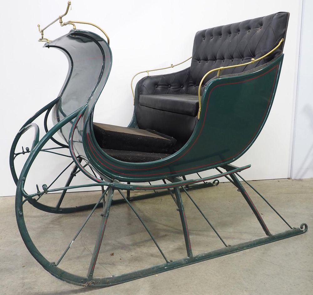 Lot 424: Albany sleigh with foot rest