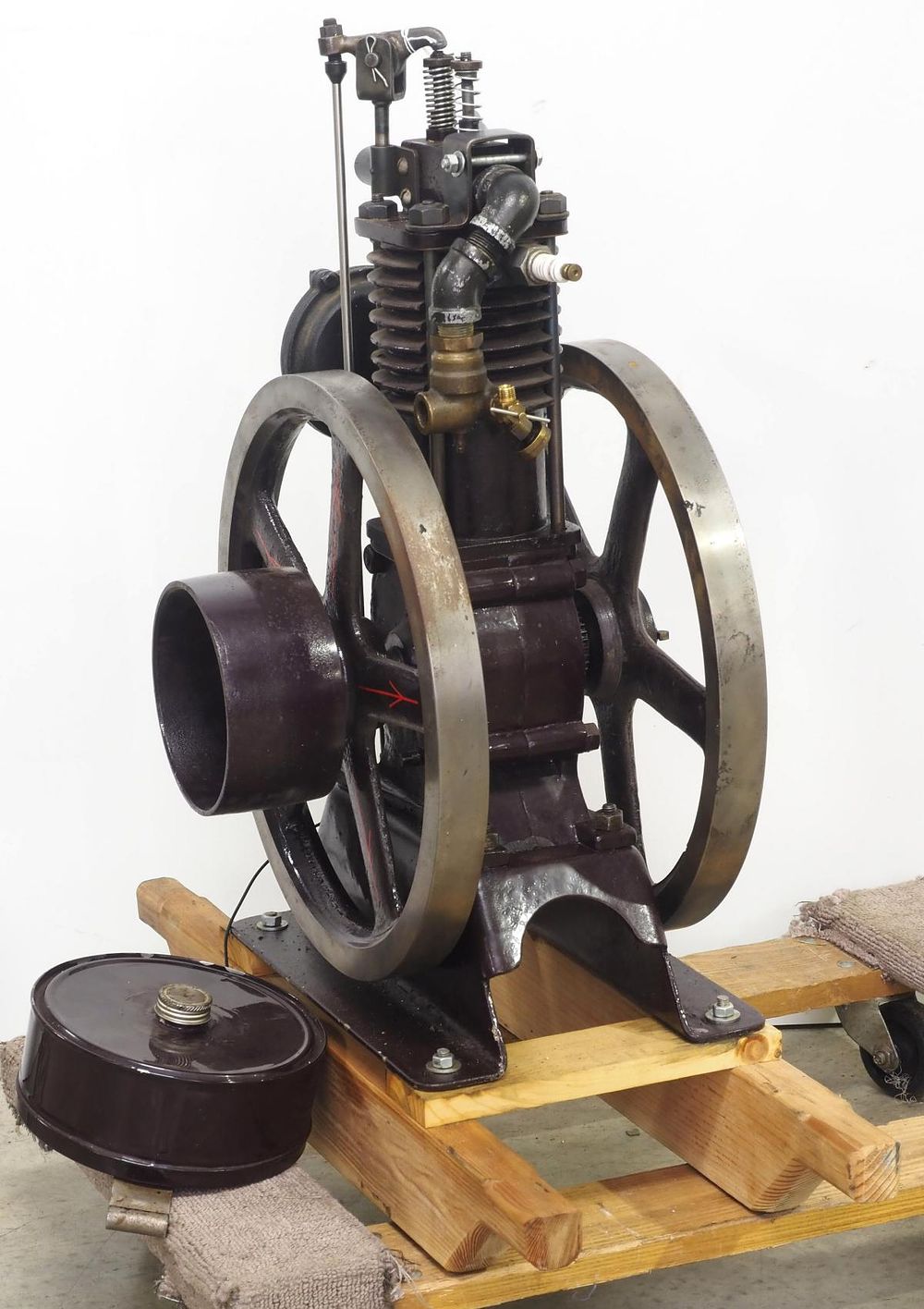 Lot 427: Engine