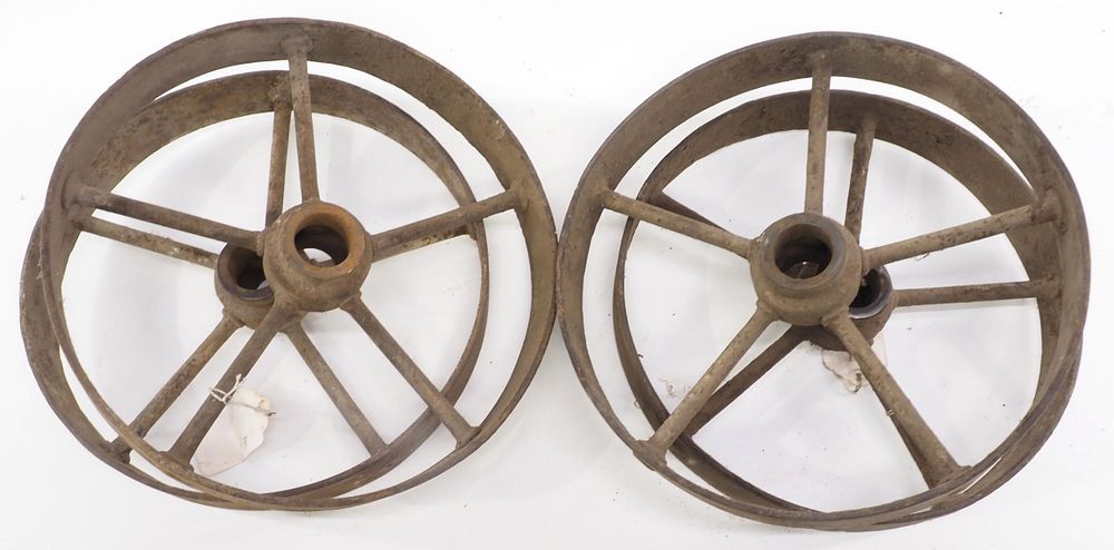 Lot 445: (4) Steel wheels