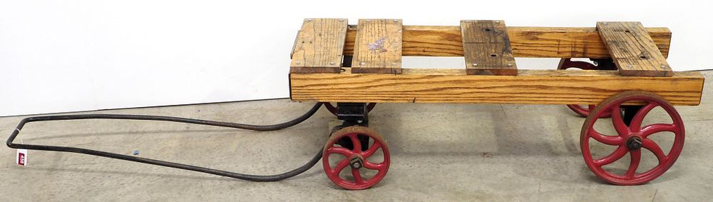 Lot 458: Homemade cart for engine