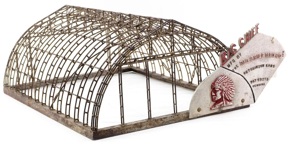 Lot 667: Store display Red Chief metal building frame