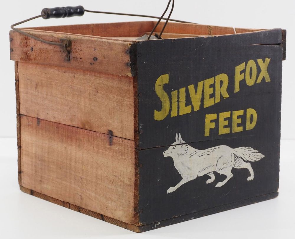 Lot 669: Wooden egg crate