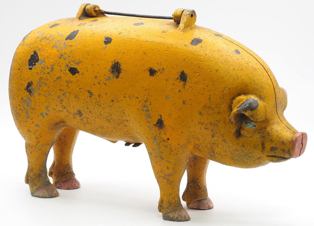 Lot 750: MoorMan cast iron salesman sample pig, WOW!