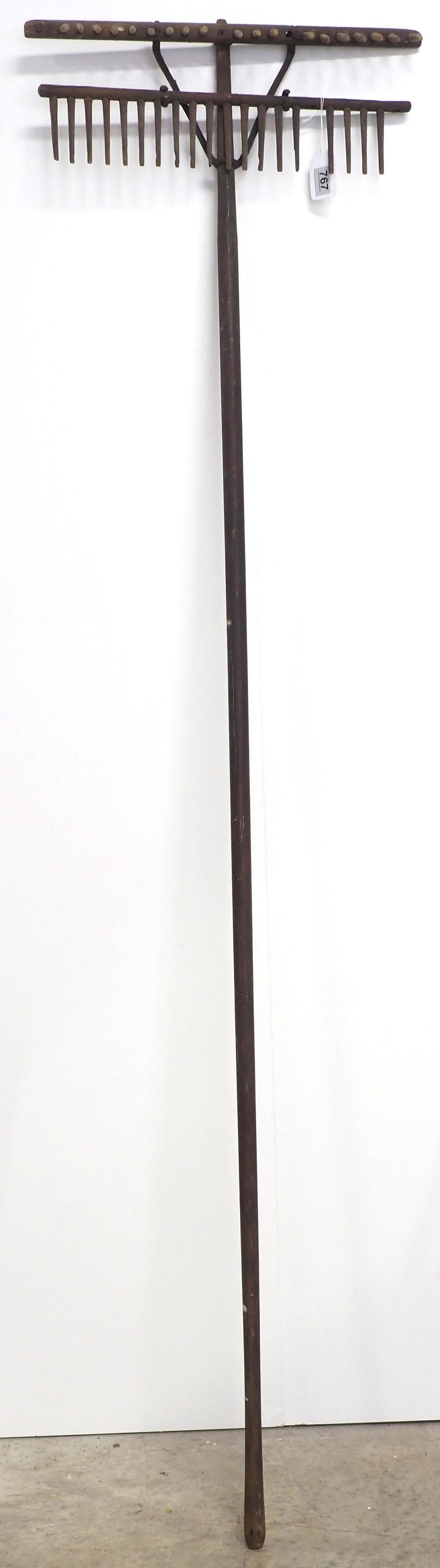 Lot 767: Primitive wooden rake