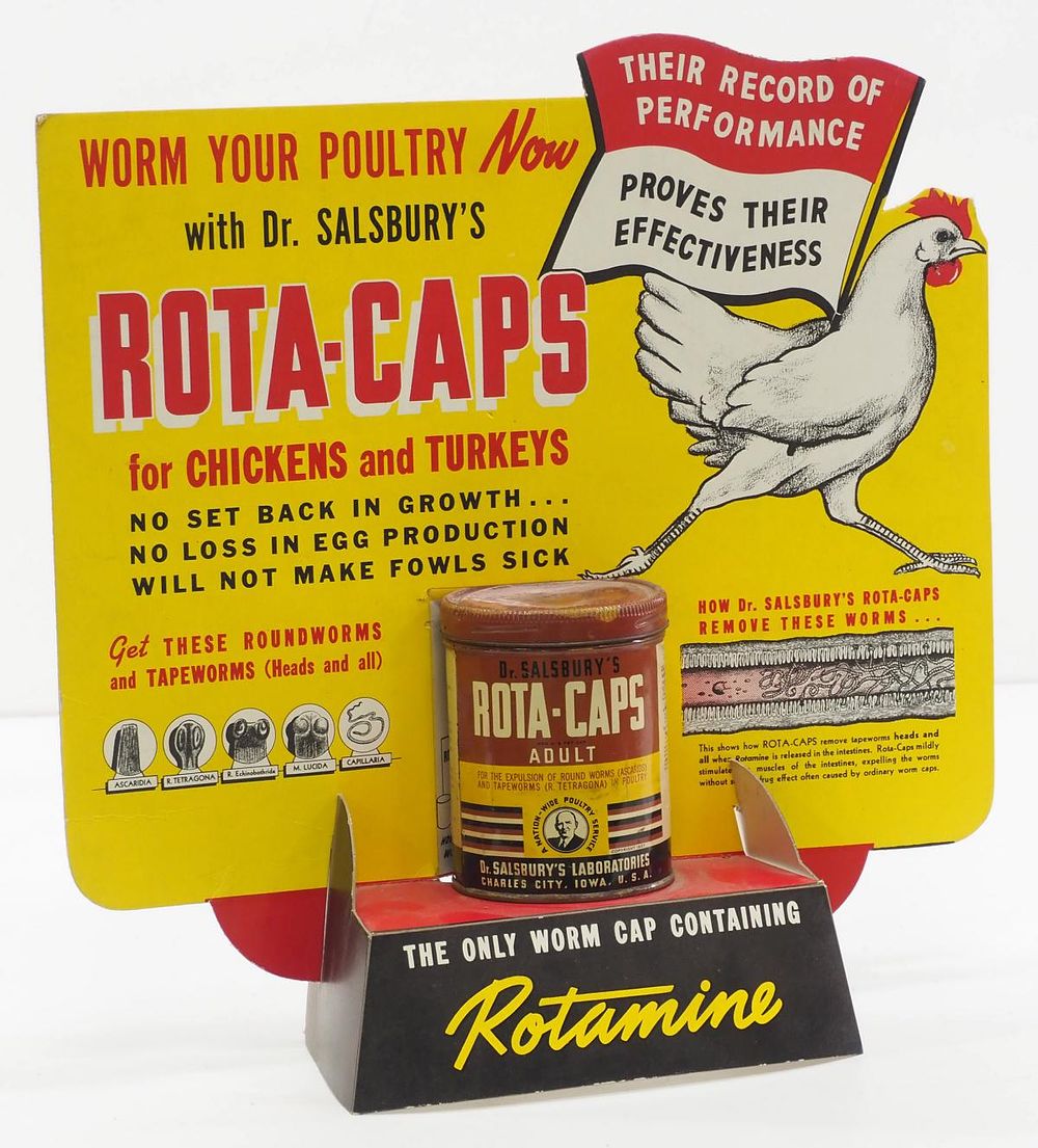 Lot 788: Dr Salsbury's Rota-Caps chicken wormer display