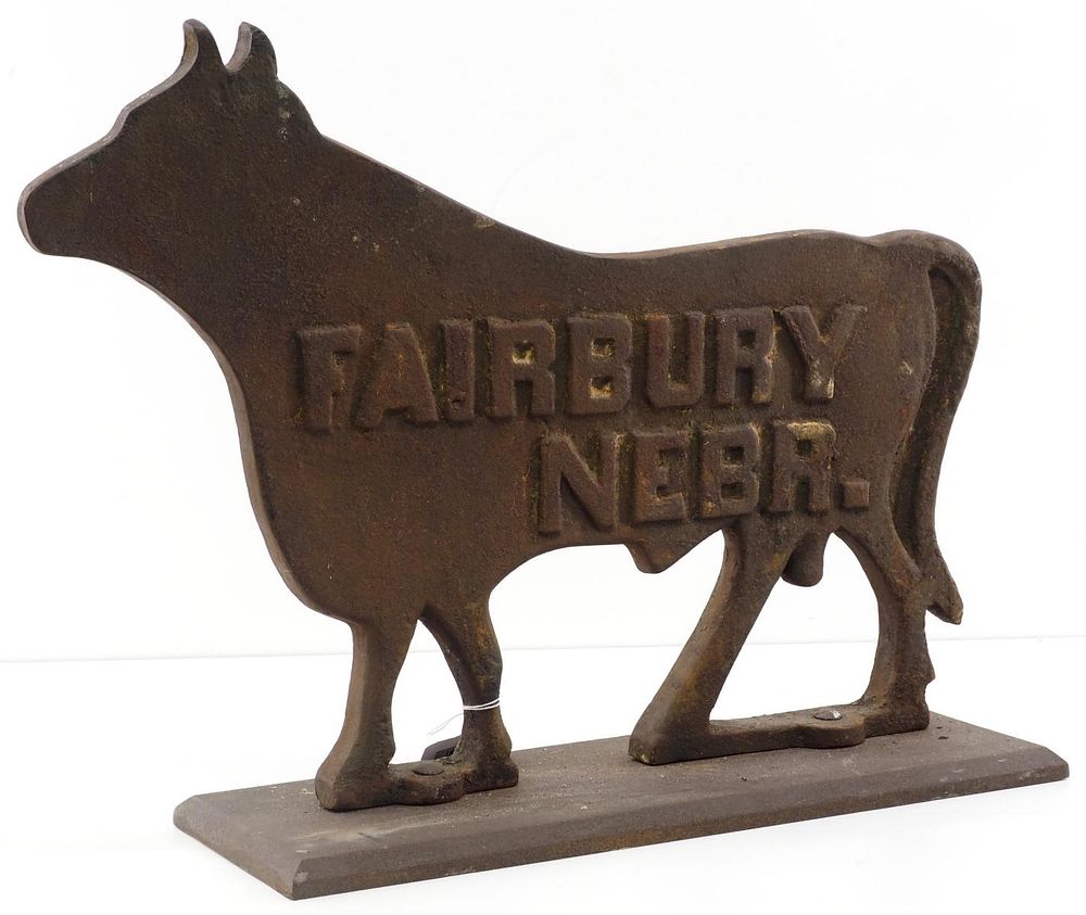 Lot 800: Fairbury bull cast iron windmill weight