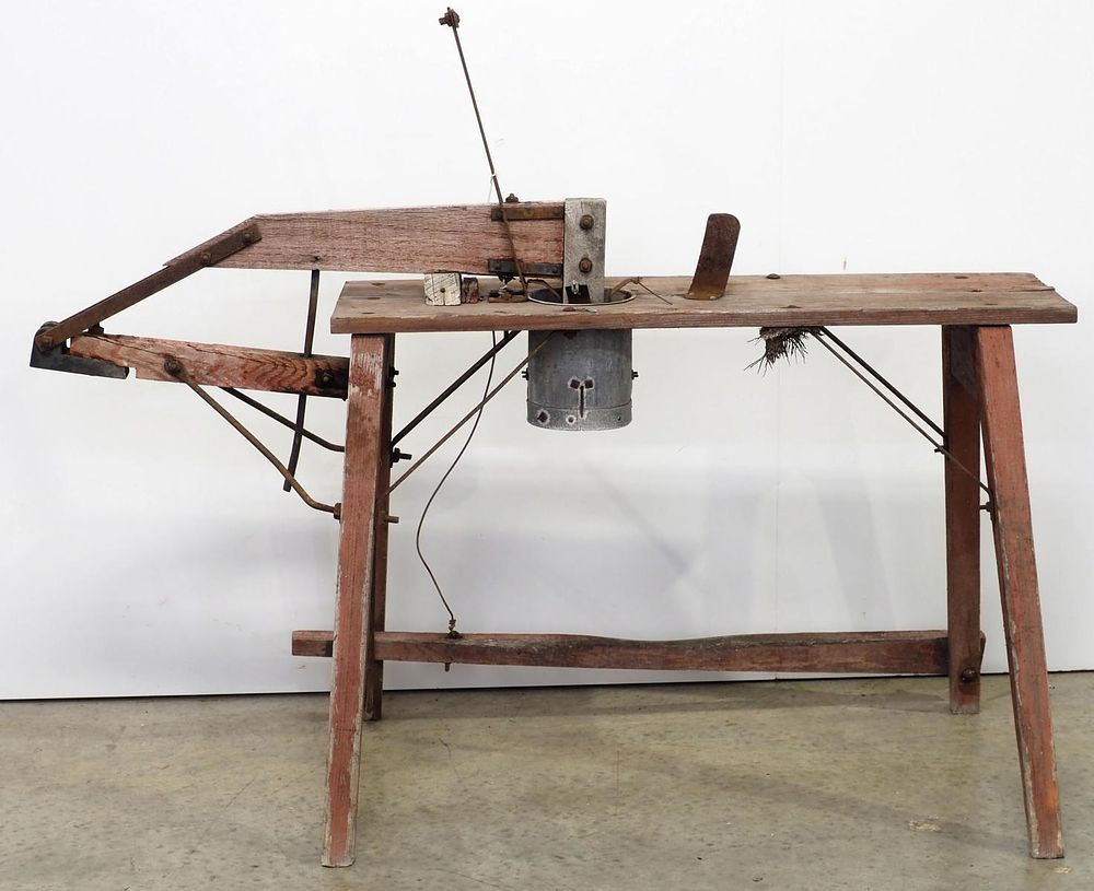 Lot 819: Early floor model ear corn cutter